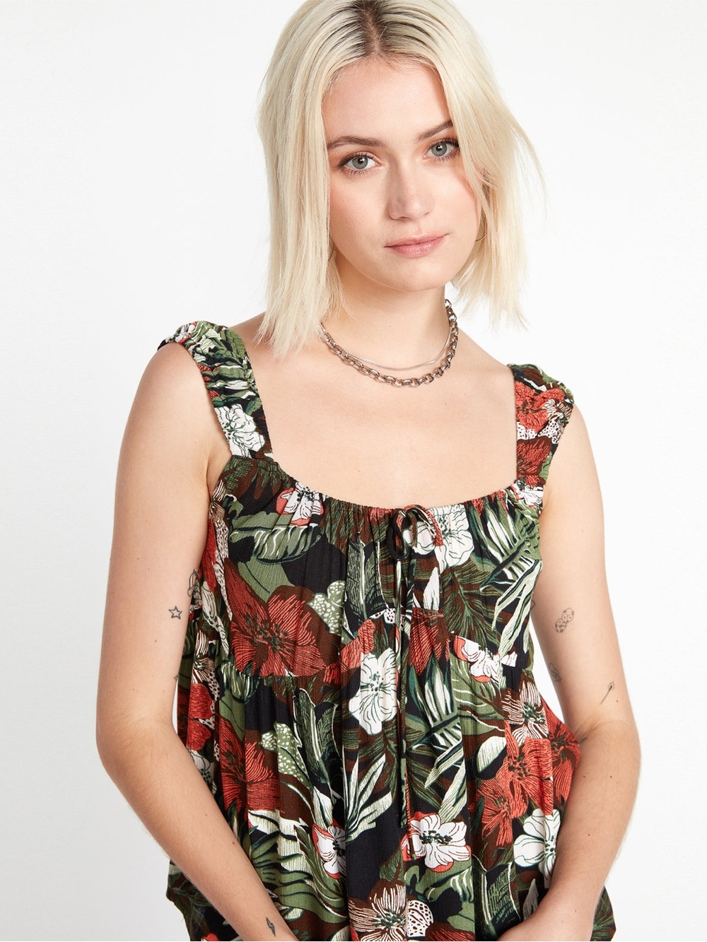 Volcom Coco Ho
Cami - Black Green Tropical